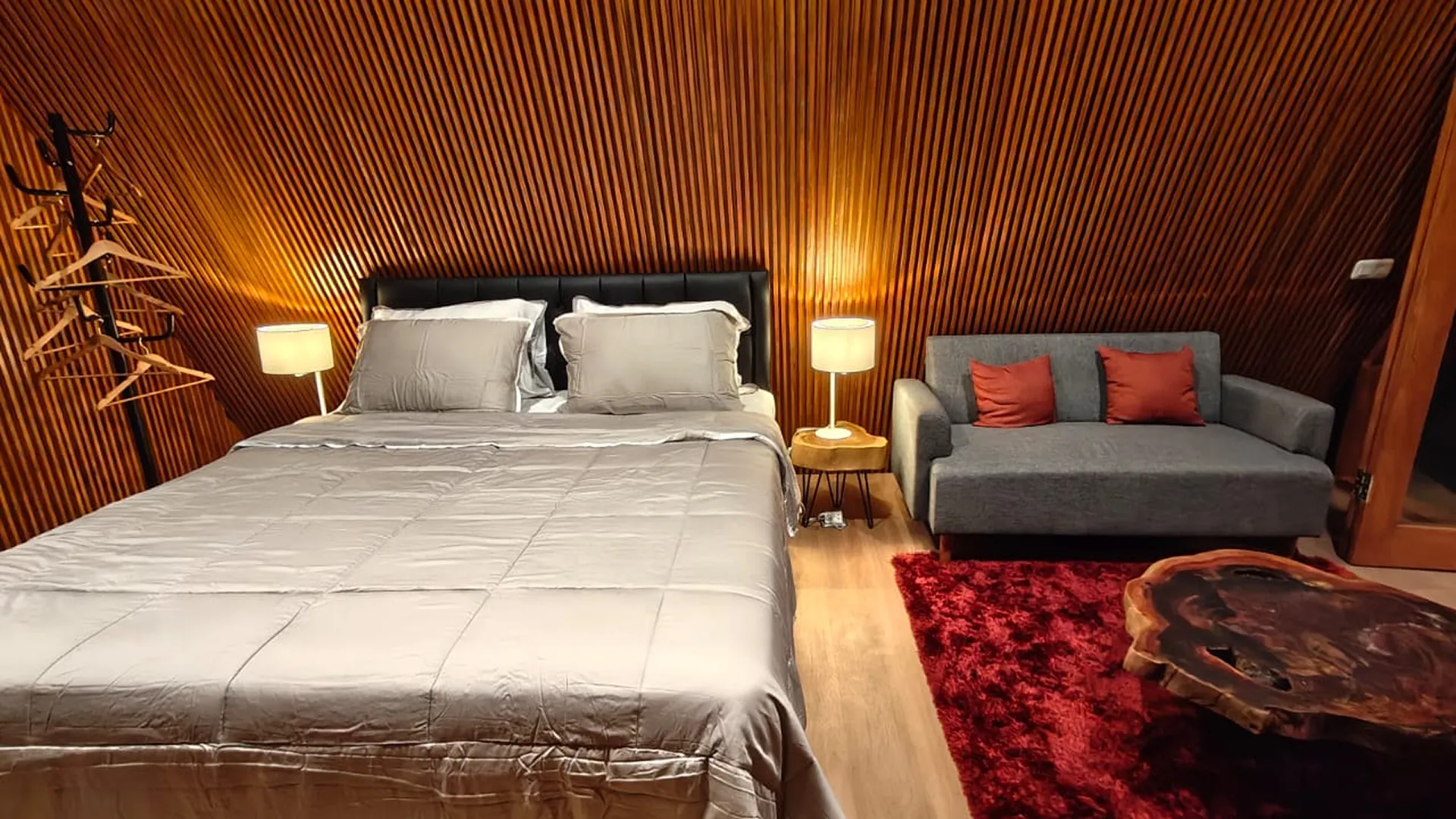 Pineus Tilu Cabin VIP-A