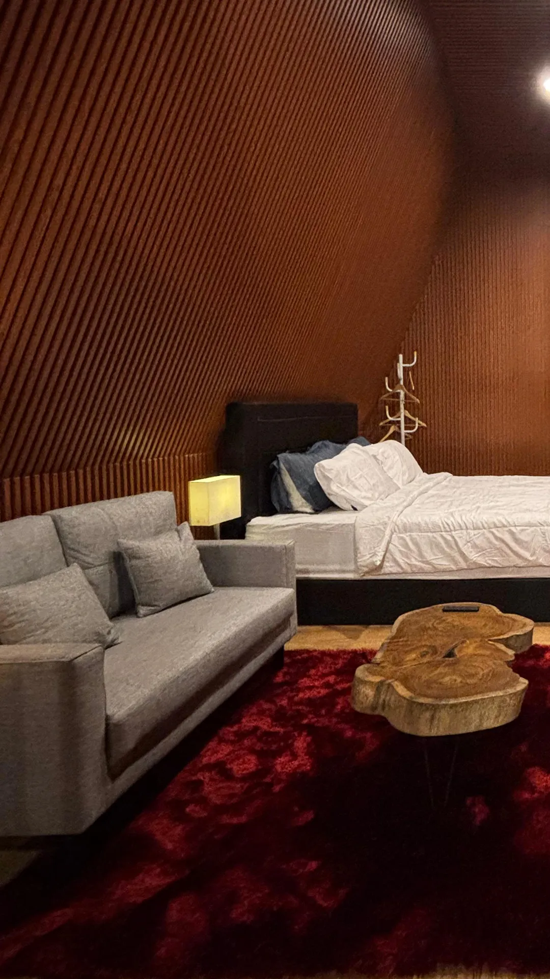 Pineus Tilu Cabin VIP-B
