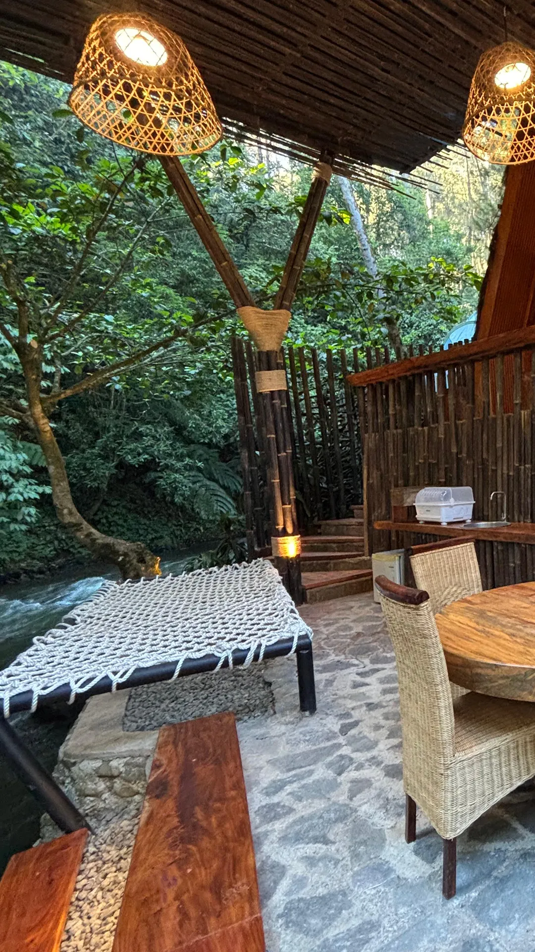 Pineus Tilu Cabin VIP-B